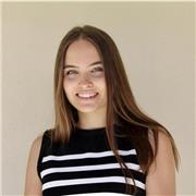 Studentessa al primo anno di chimica e tecnologia farmaceutiche offre lezioni a ragazzi di medie e superiori di chimica ( generale , inorganica e organica ) e biologia